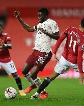 电讯报：格林伍德被捕后曼联立即停赛，阿森纳却让托马斯踢了3年