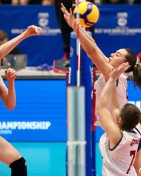 又美又能打！中国女排又一17岁1米95副攻崛起：砍14分看齐袁心玥？